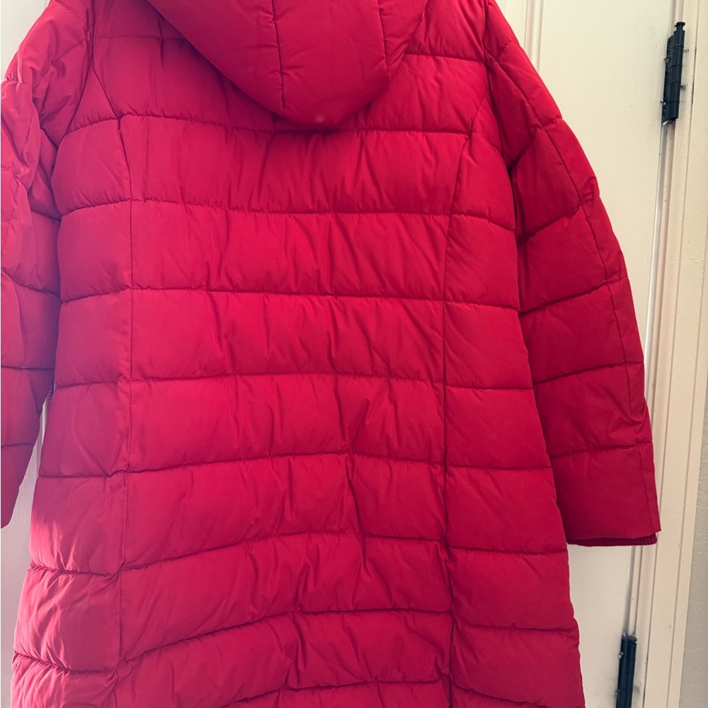 Tommy Hilfiger Red Puffer Coat with Hood - Picture 3 of 8
